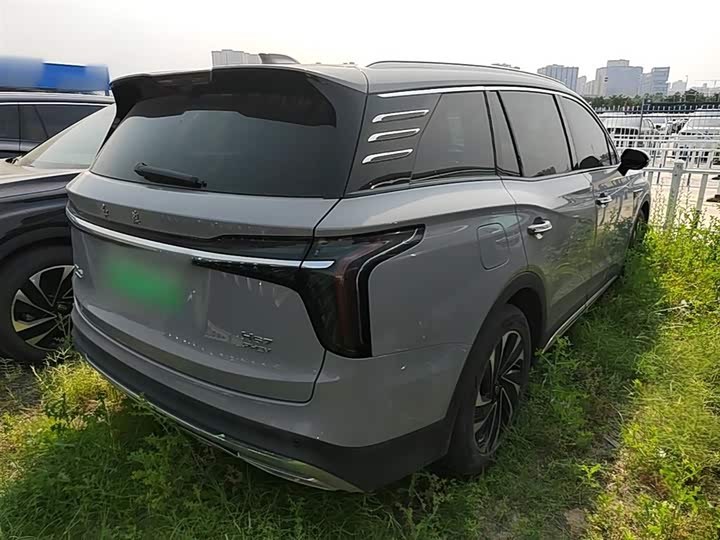 Hongqi HS7 Hybrid, 2024 — фото 7 из 9