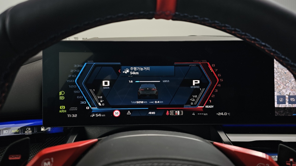 BMW M5, 2025 — фото 8 из 12