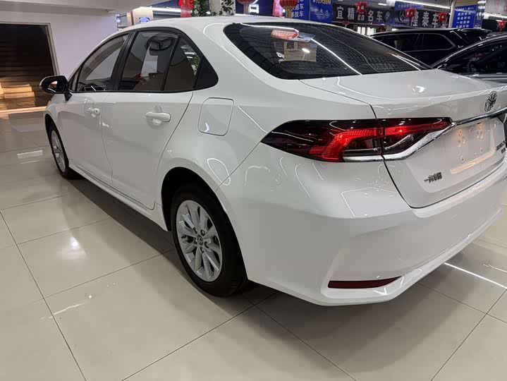 Toyota Corolla, 2021 — фото 4 из 9