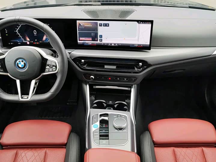 BMW i3, 2025 — фото 5 из 9