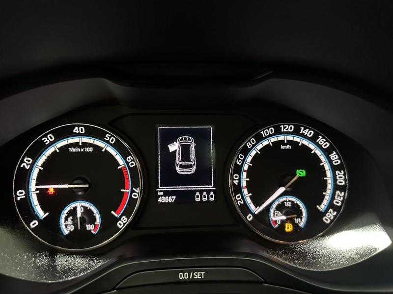 Skoda Karoq, 2022 — фото 9 из 12