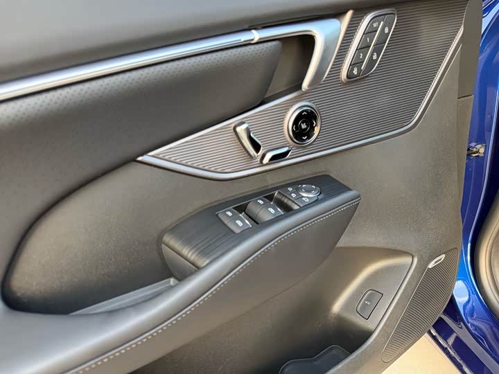 Buick LaCrosse, 2023 — фото 5 из 9