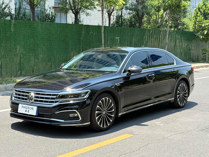 Volkswagen Phideon, 2023 — купить в Туле под ключ