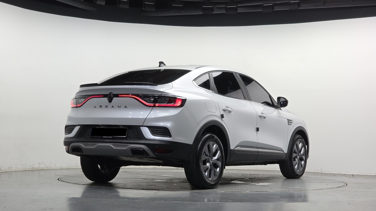 Renault Arkana, 2024 — фото 2 из 12