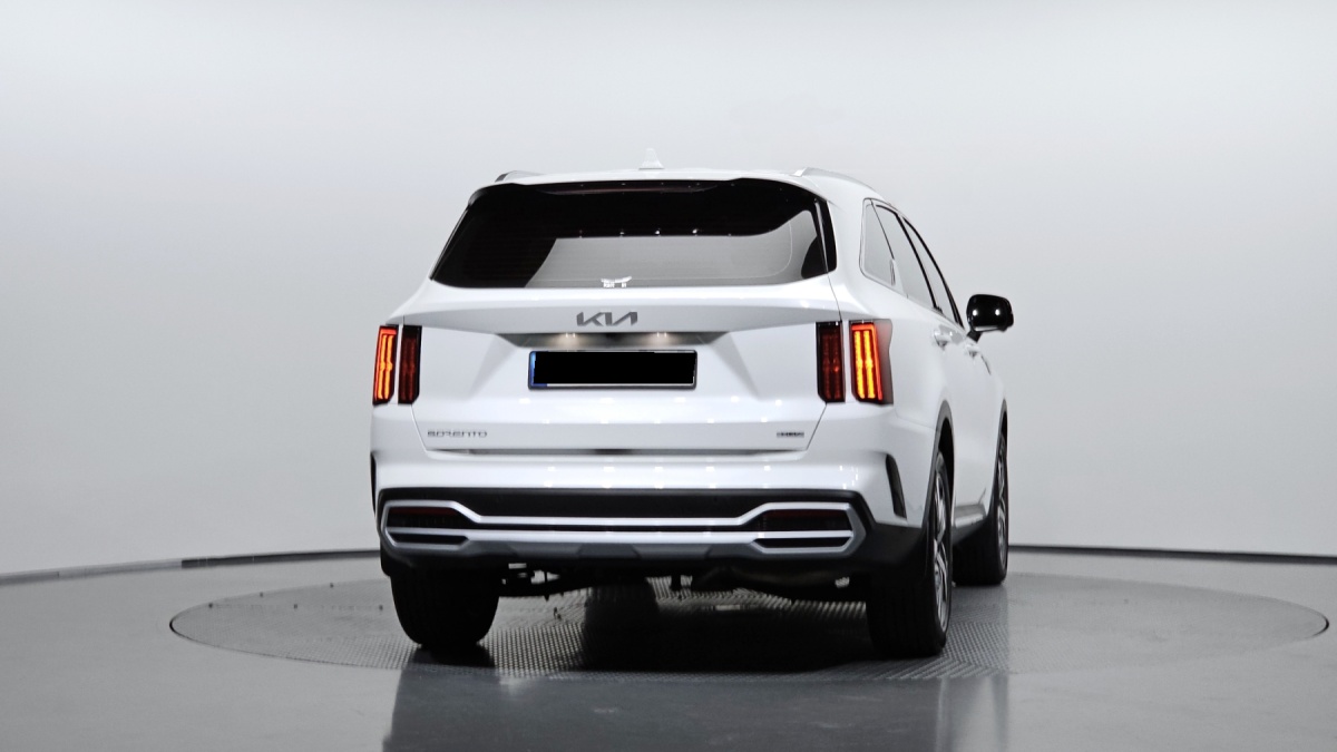 Kia Sorento, 2022 — фото 4 из 12
