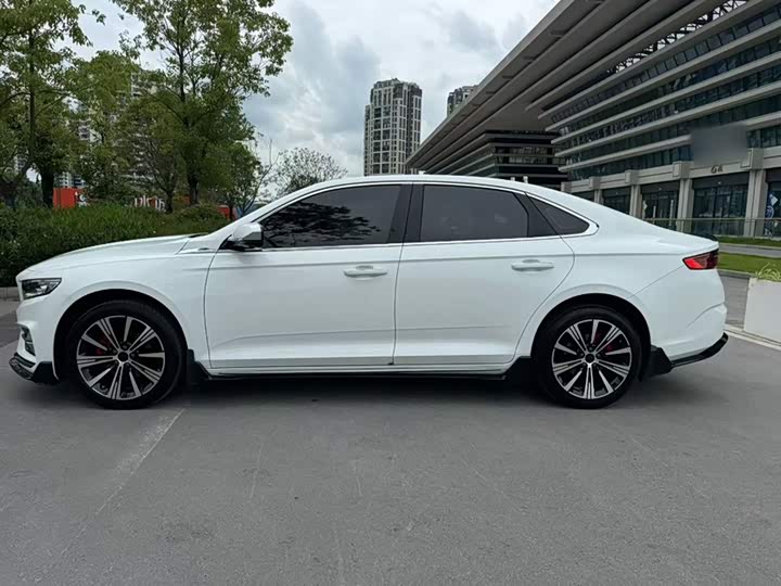 Geely Preface, 2024 — фото 4 из 9