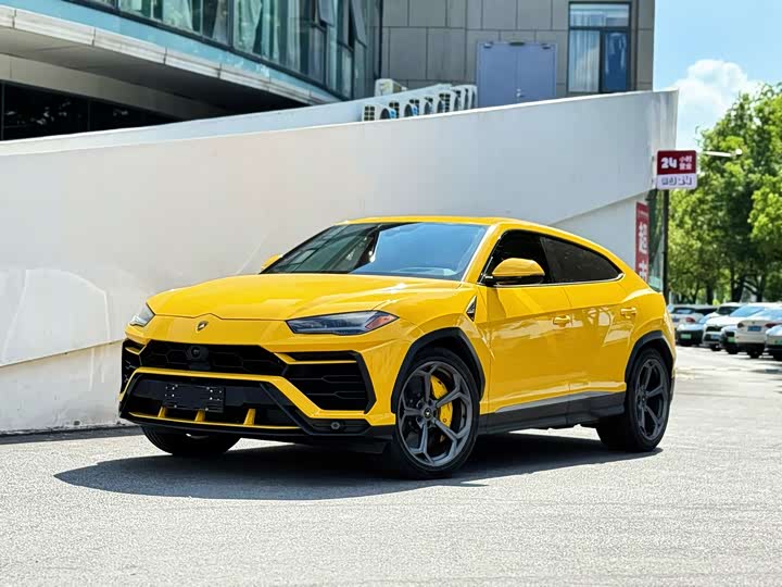 Lamborghini Urus, 2023 — купить в Брянске под ключ