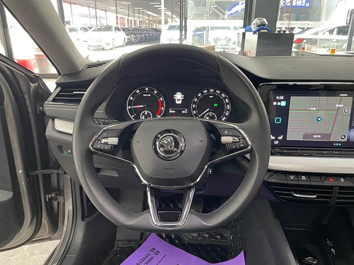 Skoda Octavia Pro, 2022 — фото 9 из 9