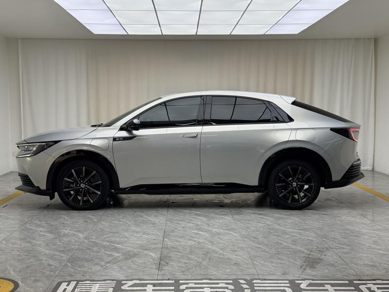 Honda e:NP2, 2024 — фото 4 из 12