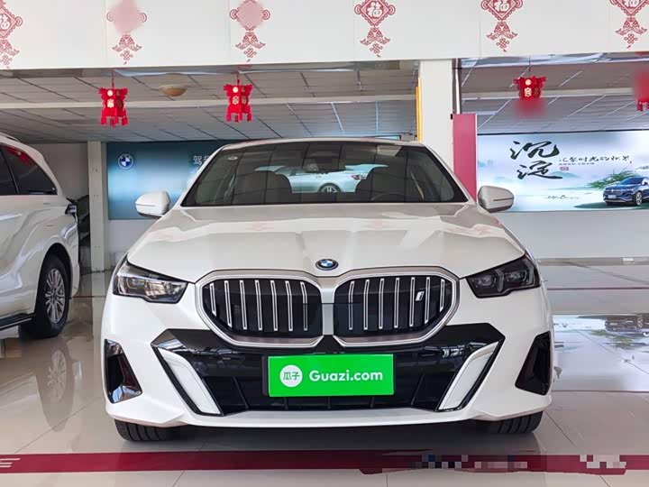 BMW i5, 2025 — фото 3 из 9