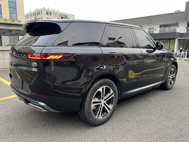 Land Rover Range Rover Sport, 2023 — фото 6 из 12