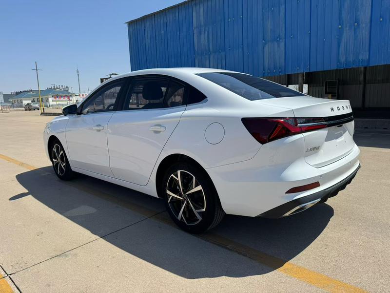Roewe i5, 2024 — фото 4 из 10