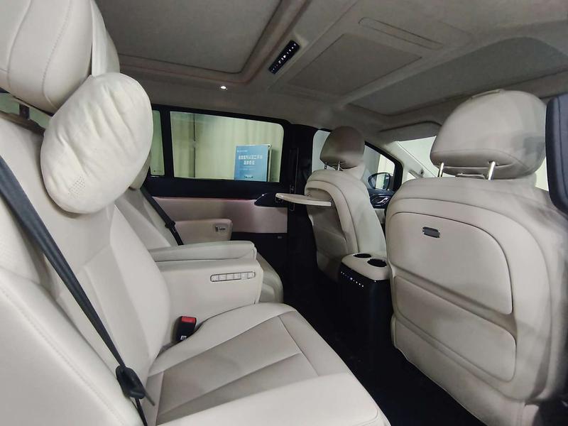 BAIC Arcfox Wendao V9, 2026 — фото 11 из 12
