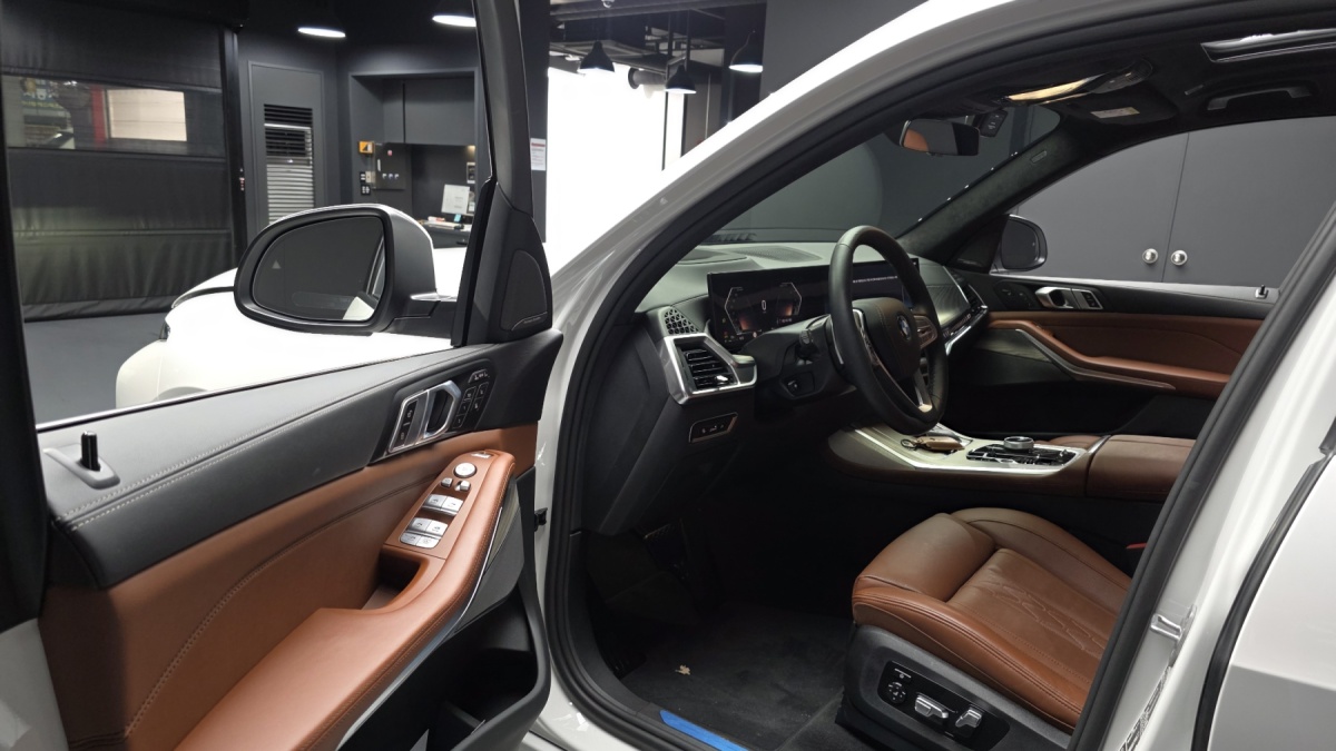 BMW X7, 2025 — фото 10 из 12