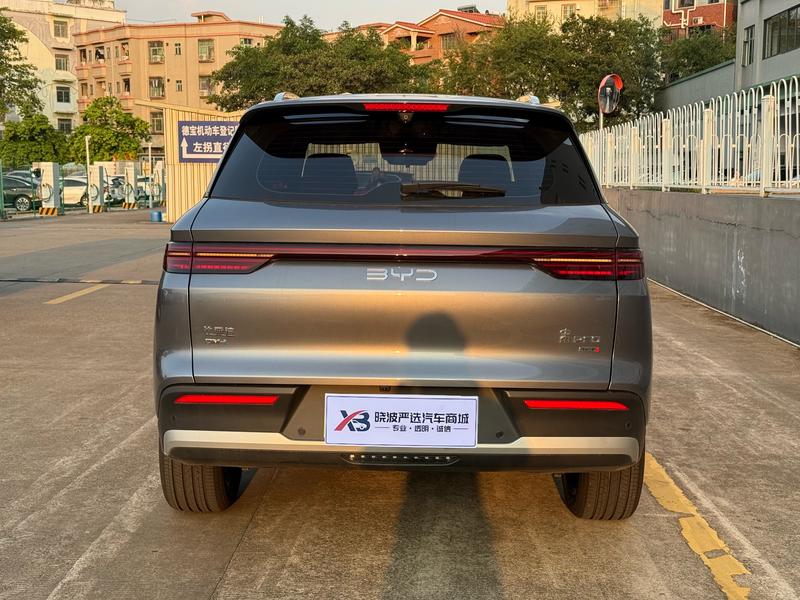 BYD Song Pro Hybrid, 2026 — фото 4 из 12