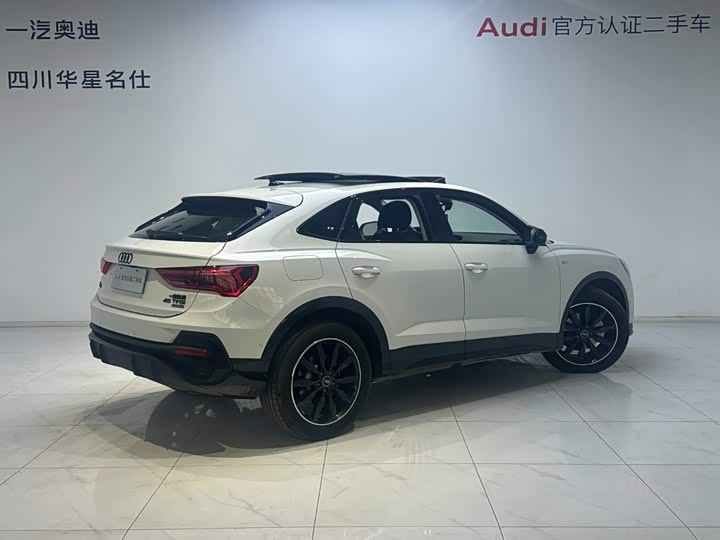 Audi Q3 Sportback, 2023 — фото 4 из 7