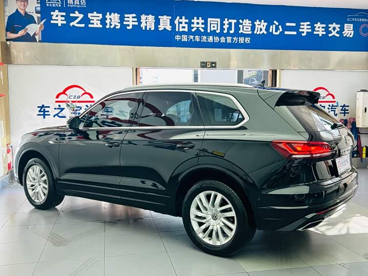 Volkswagen Touareg, 2023 — фото 7 из 9