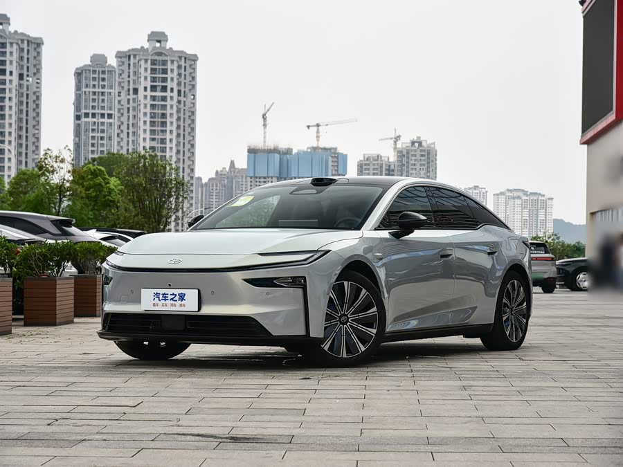 Toyota bZ7, 2026 — купить в Казани под ключ