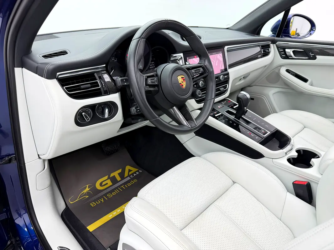 Porsche Macan, 2024 — фото 9 из 10
