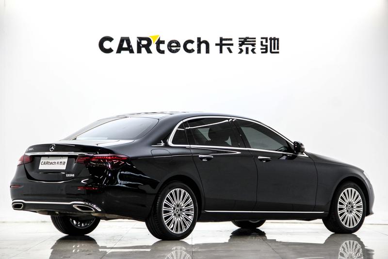 Mercedes-Benz E-Class, 2023 — фото 6 из 12