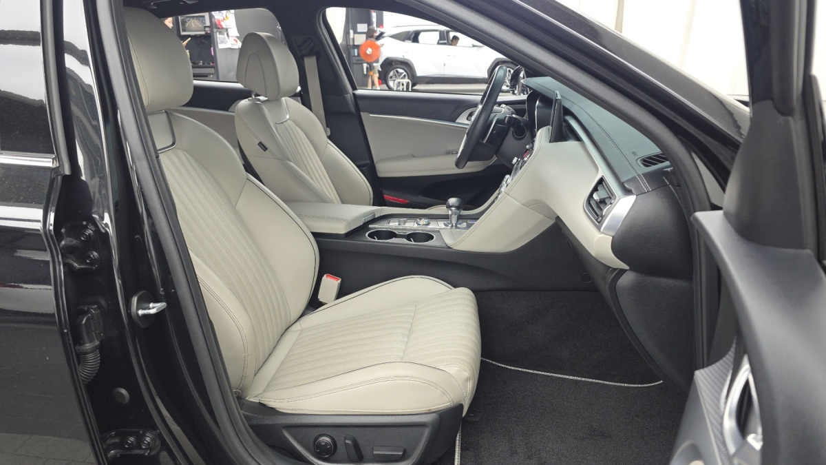 Genesis G70, 2022 — фото 10 из 12