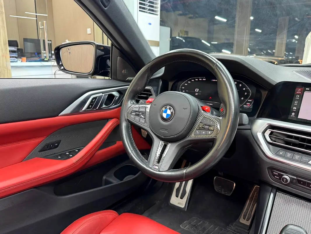 BMW M4, 2022 — фото 8 из 10