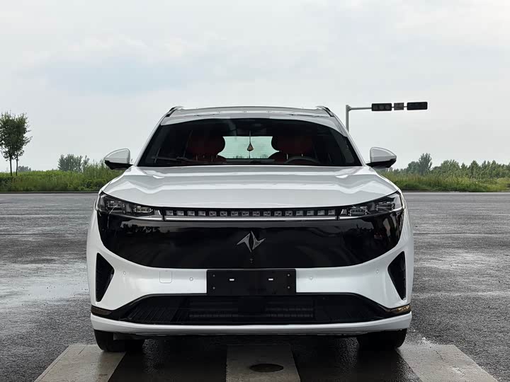 Dongfeng Yipai eπ 008, 2024 — купить в Саранске под ключ