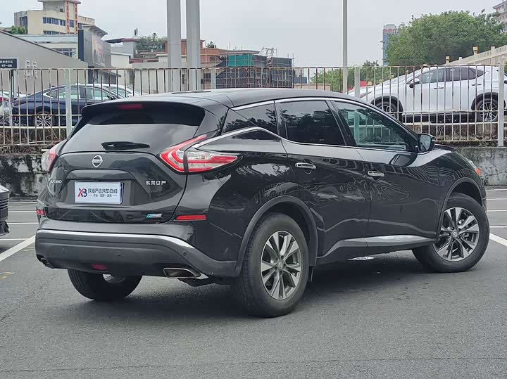 Nissan Murano, 2022 — фото 4 из 9