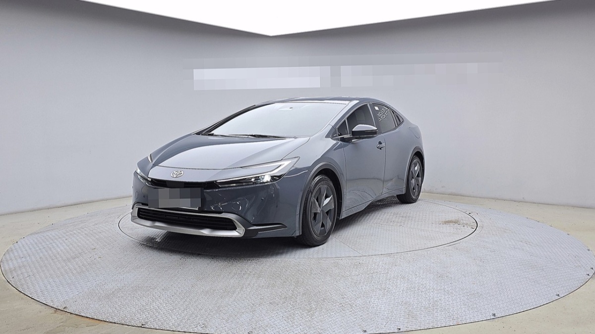 Toyota Prius, 2024 — купить в Санкт-Петербурге под ключ