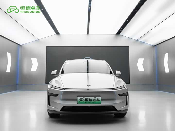 Tesla Model Y, 2025 — фото 2 из 9