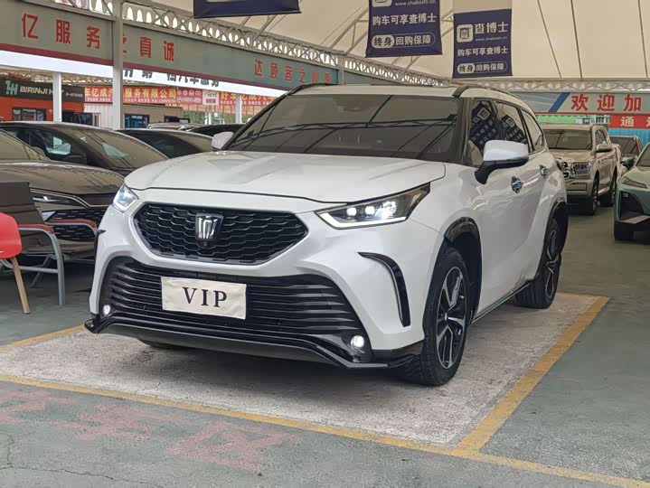 Toyota Crown Kluger, 2023 — купить в Перми под ключ