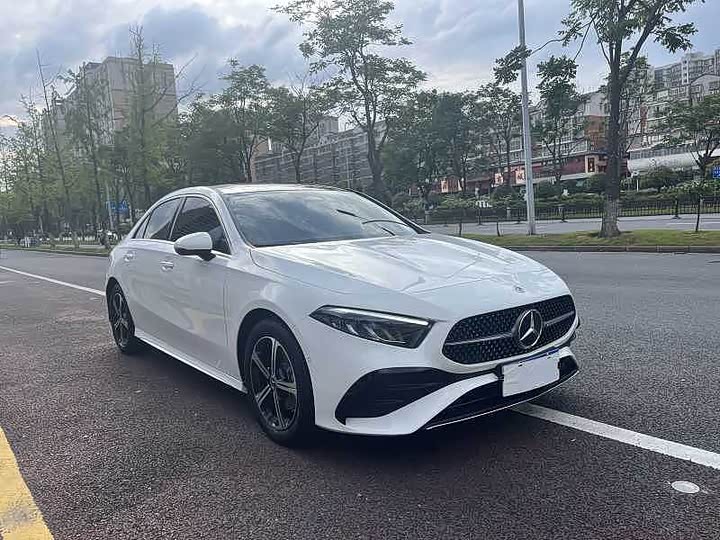Mercedes-Benz A-Class, 2024 — фото 4 из 9