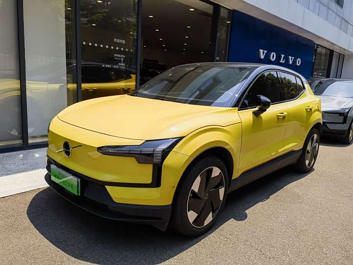Volvo EX30, 2024 — купить в Брянске под ключ