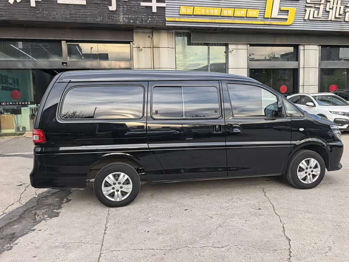 Dongfeng Forthing Lingzhi M5, 2024 — фото 5 из 9