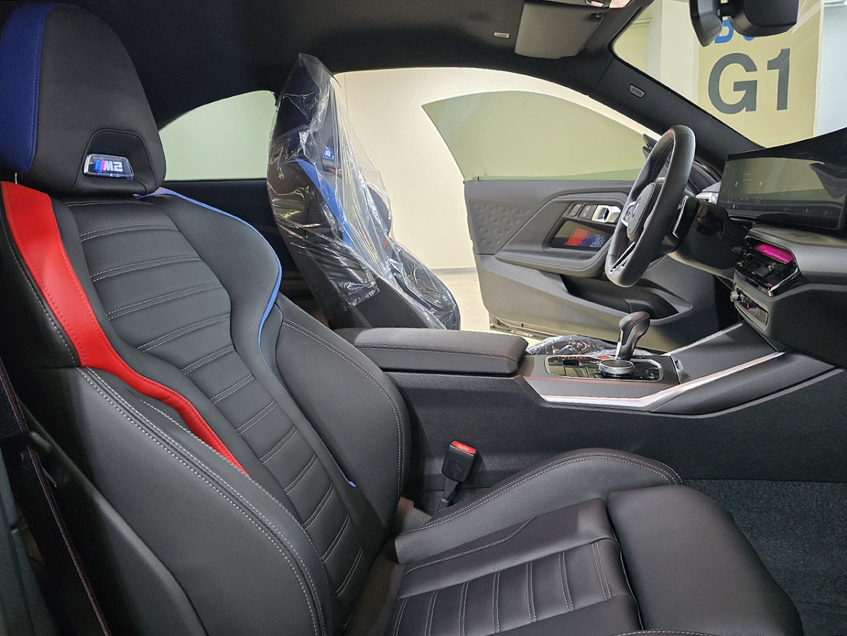 BMW M2, 2025 — фото 7 из 12
