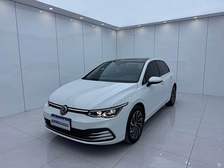 Volkswagen Golf, 2022 — купить в Санкт-Петербурге под ключ