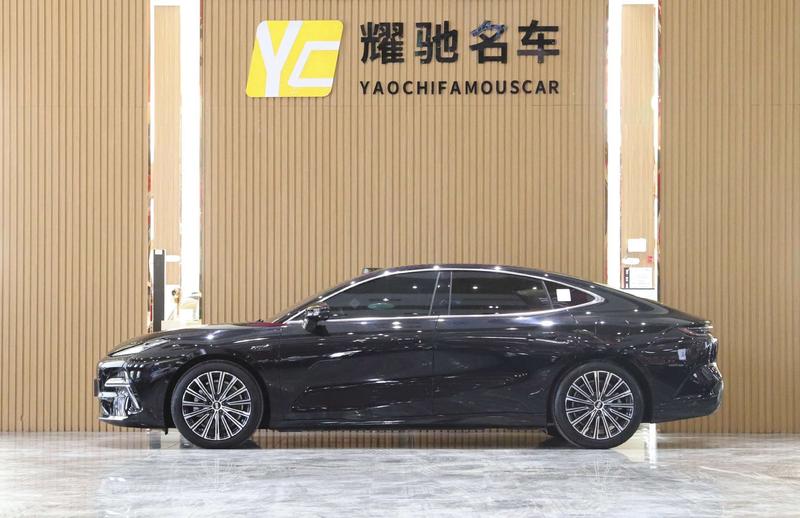 Geely Galaxy Starshine 8 EM-i, 2025 — фото 3 из 9