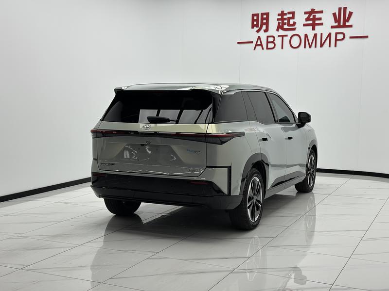 Toyota bZ3X, 2025 — фото 6 из 12