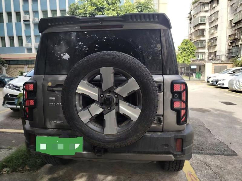 BAIC Beijing BJ40 Hybrid, 2025 — фото 4 из 10