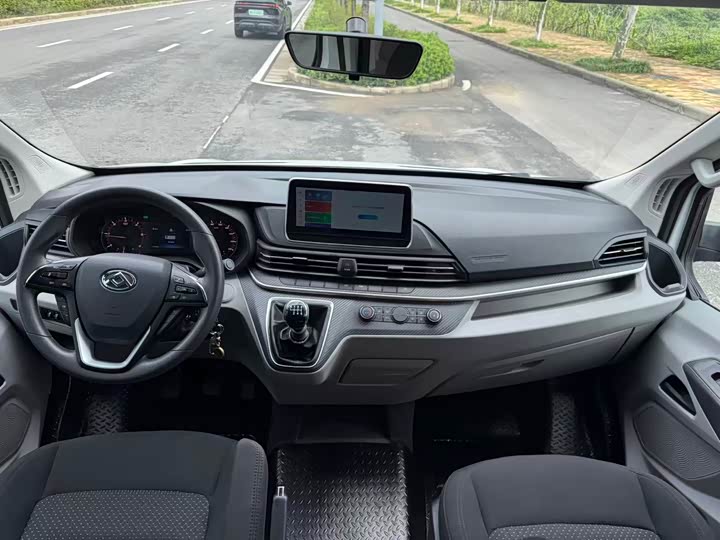Maxus V90, 2023 — фото 7 из 9