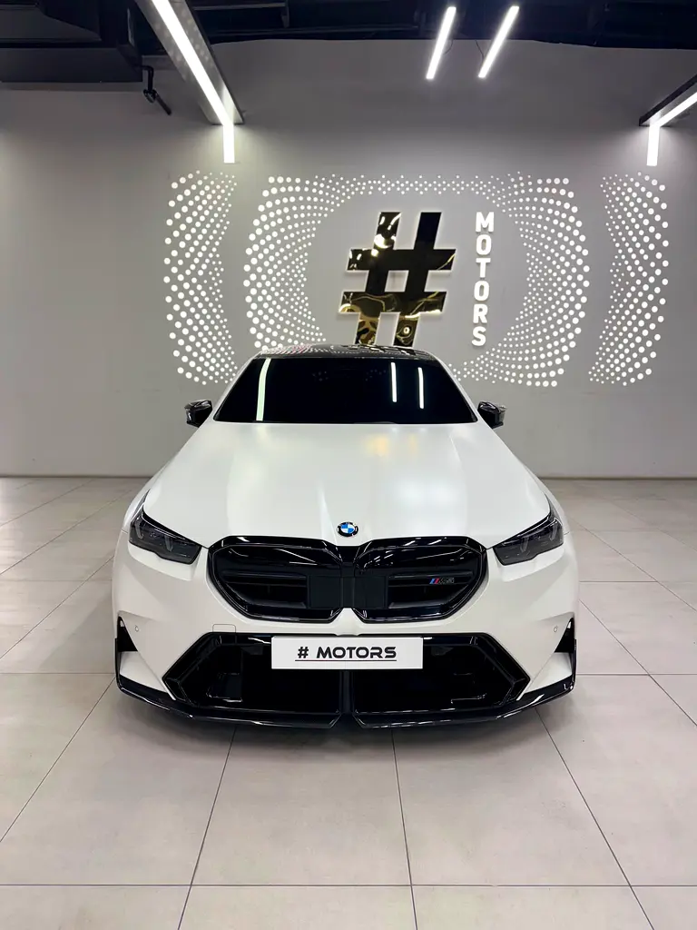 BMW M5, 2025 — фото 2 из 10