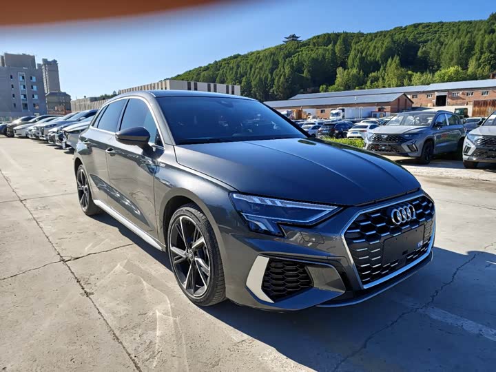 Audi A3, 2023 — фото 3 из 9