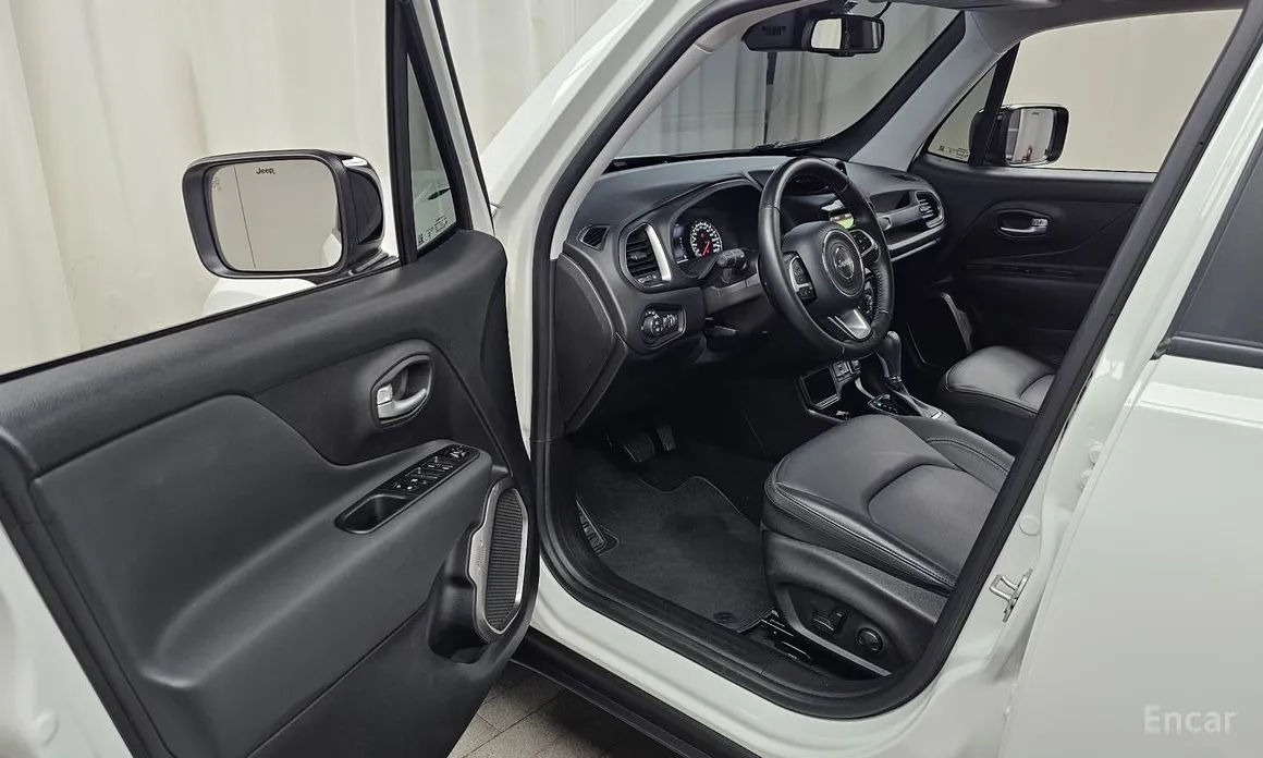 Jeep Renegade, 2023 — фото 10 из 12