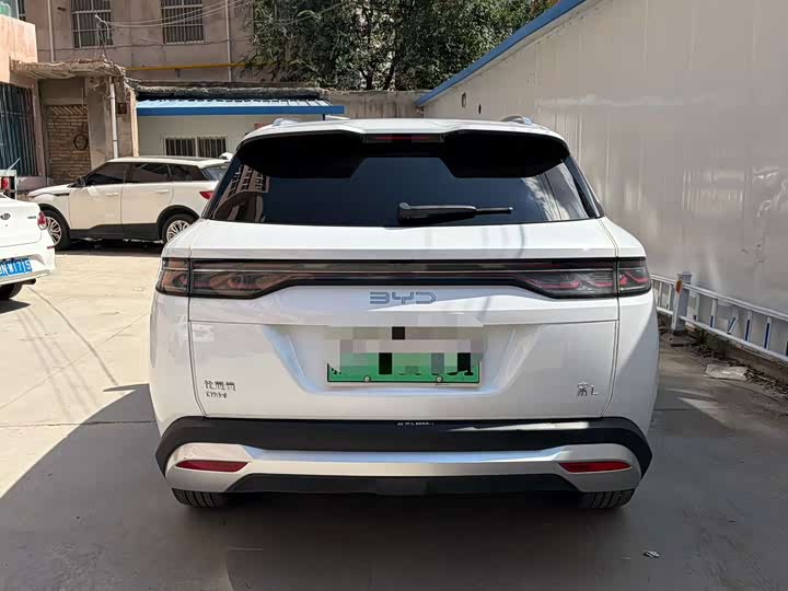 BYD Song L DM-i Hybrid, 2024 — фото 5 из 9