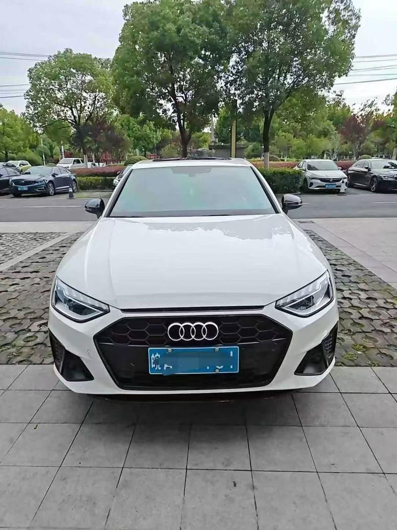 Audi A4L, 2023 — фото 2 из 10