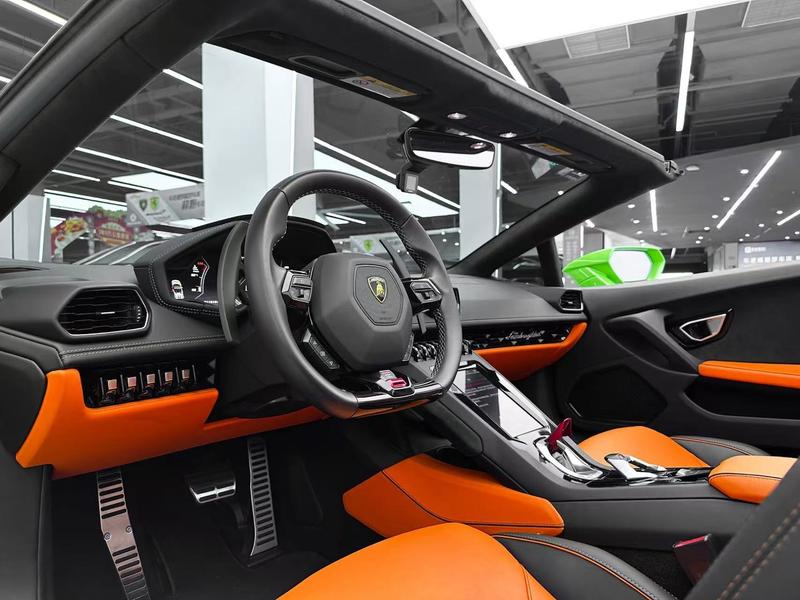 Lamborghini Huracán, 2023 — фото 10 из 12