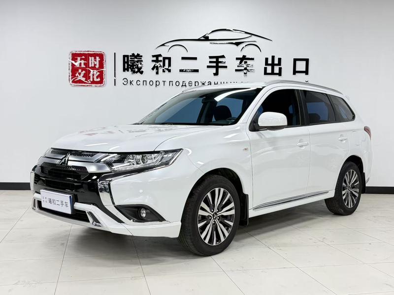 Mitsubishi Outlander, 2021 — купить в Москве под ключ