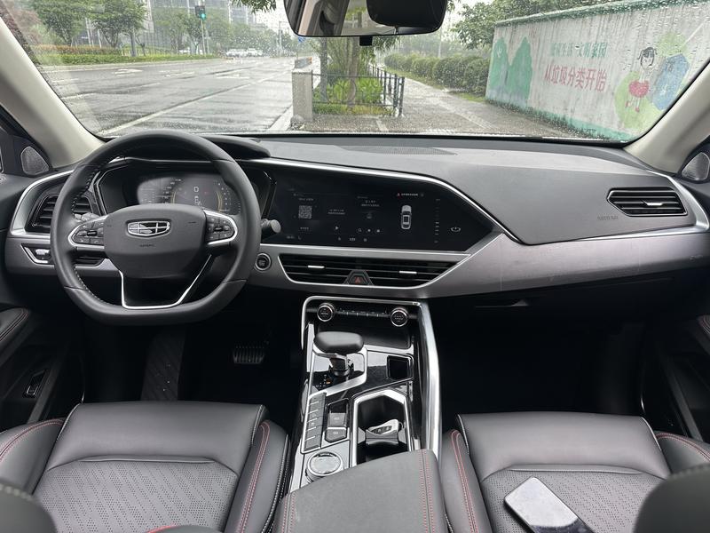 Geely Tugella S, 2022 — фото 9 из 12