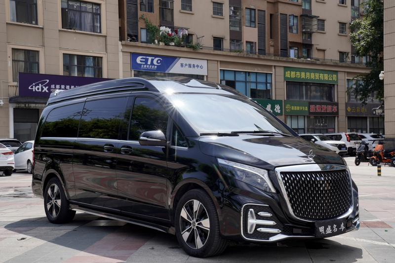 Mercedes-Benz V-Class, 2024 — фото 3 из 12