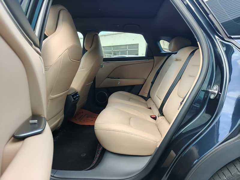BAIC Arcfox Alpha T5, 2024 — фото 8 из 9